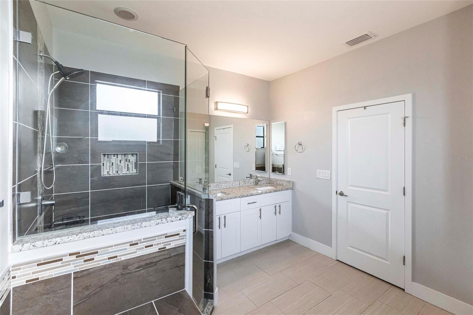217 SW 10TH PL