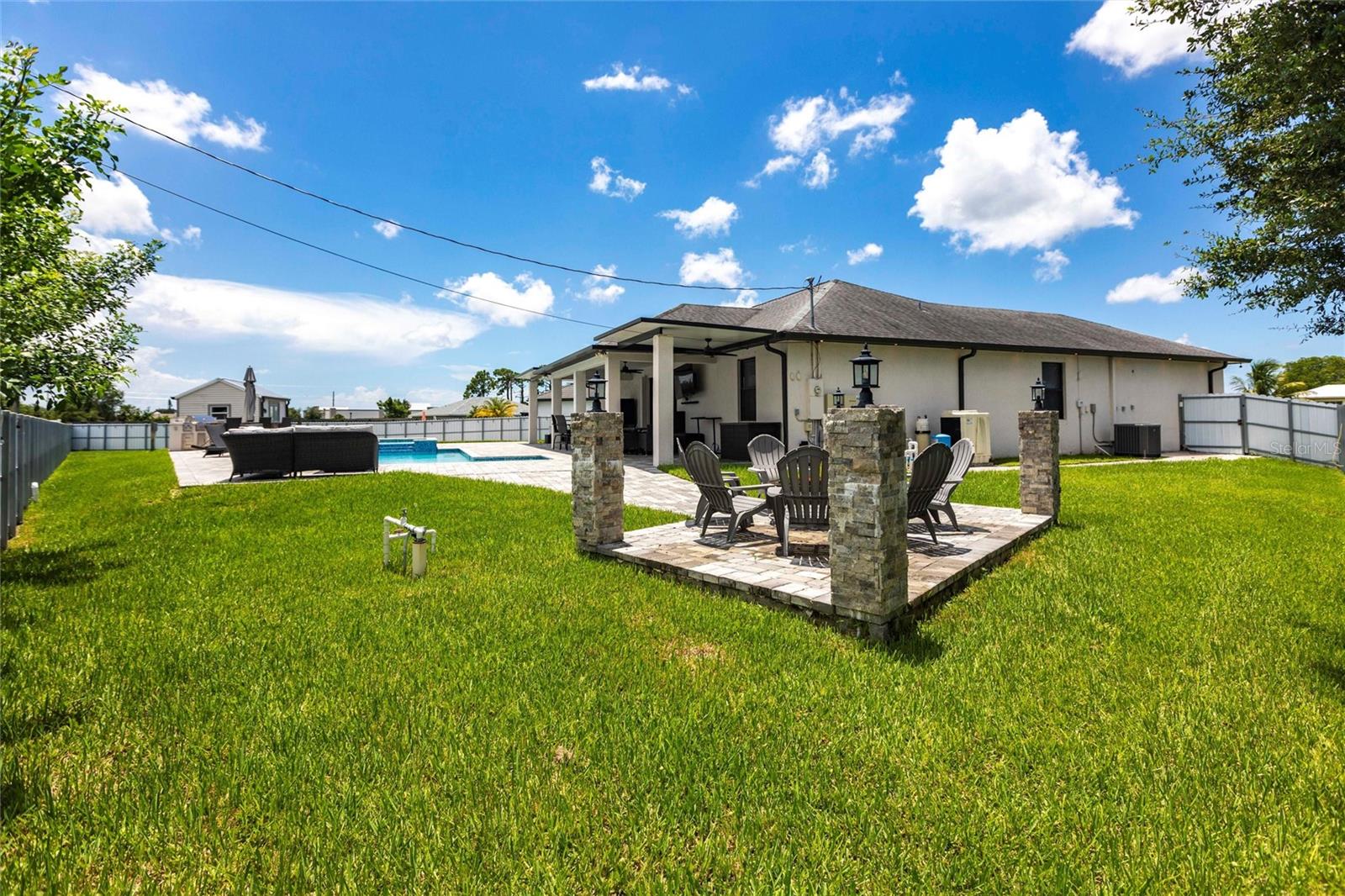 217 SW 10TH PL