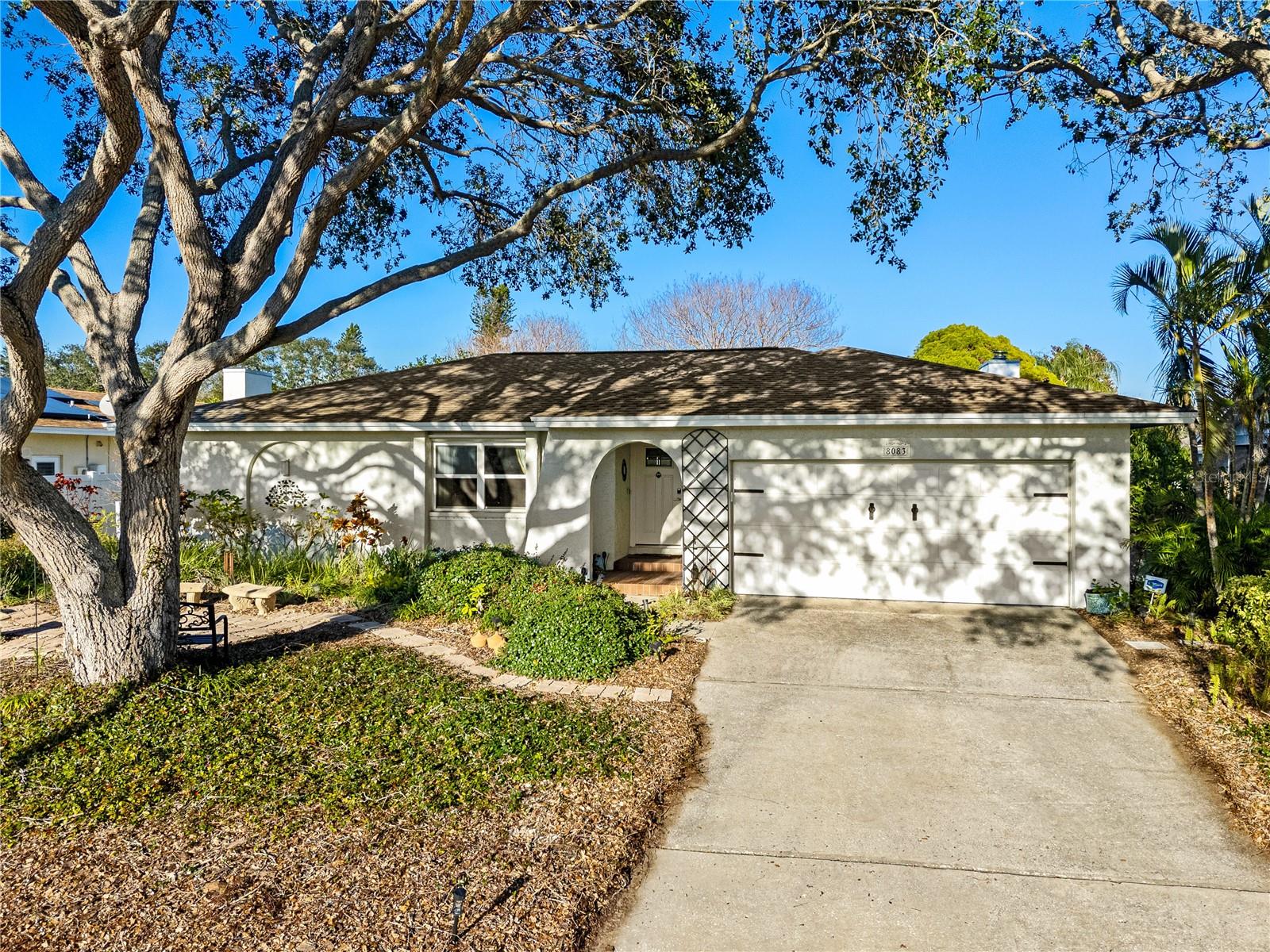 8083 BAYHAVEN DR