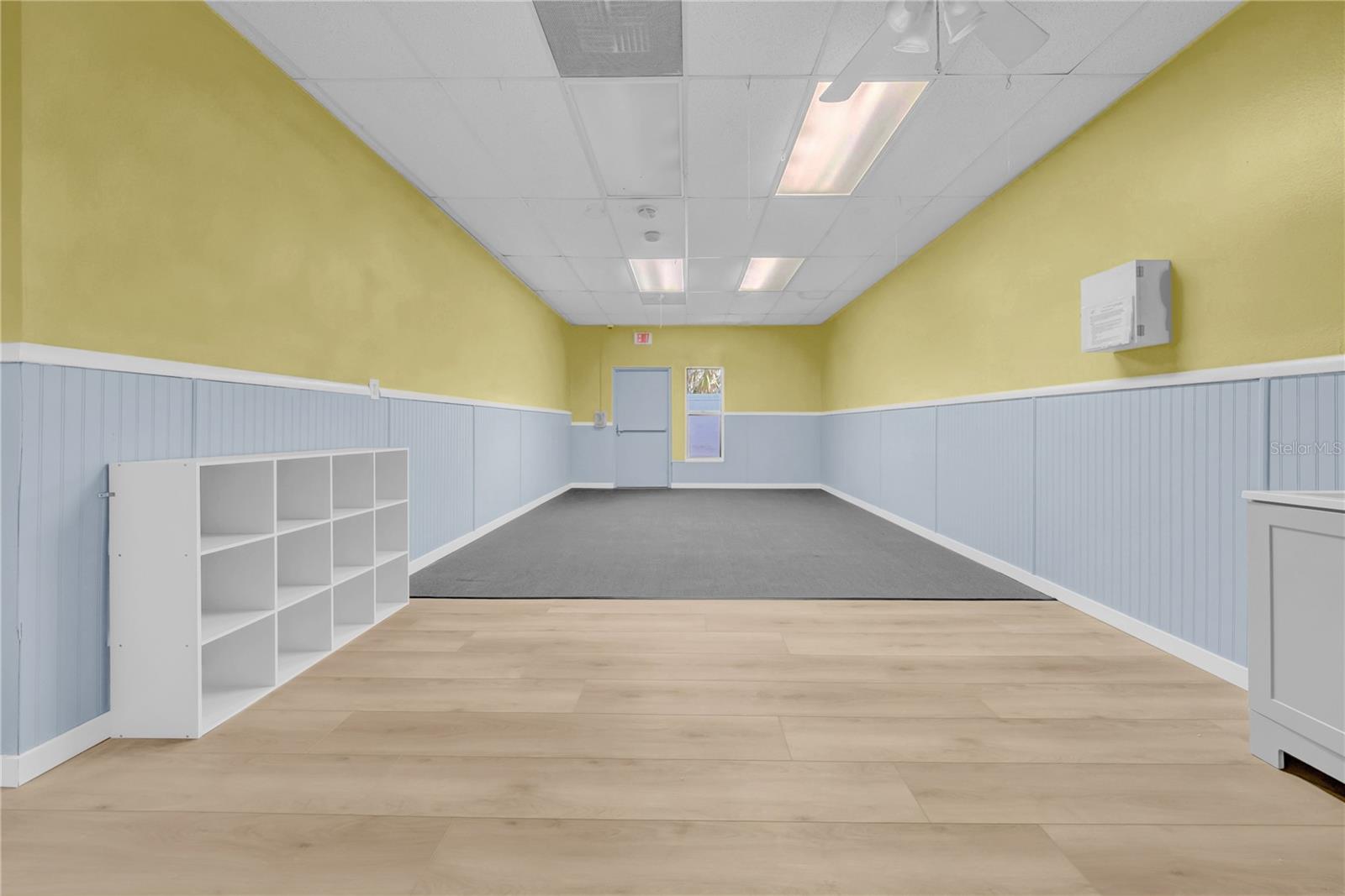 1419 SUNSET POINT RD