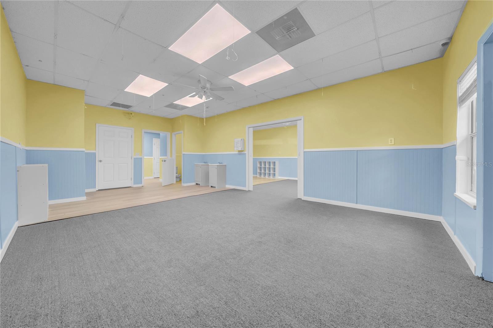 1419 SUNSET POINT RD