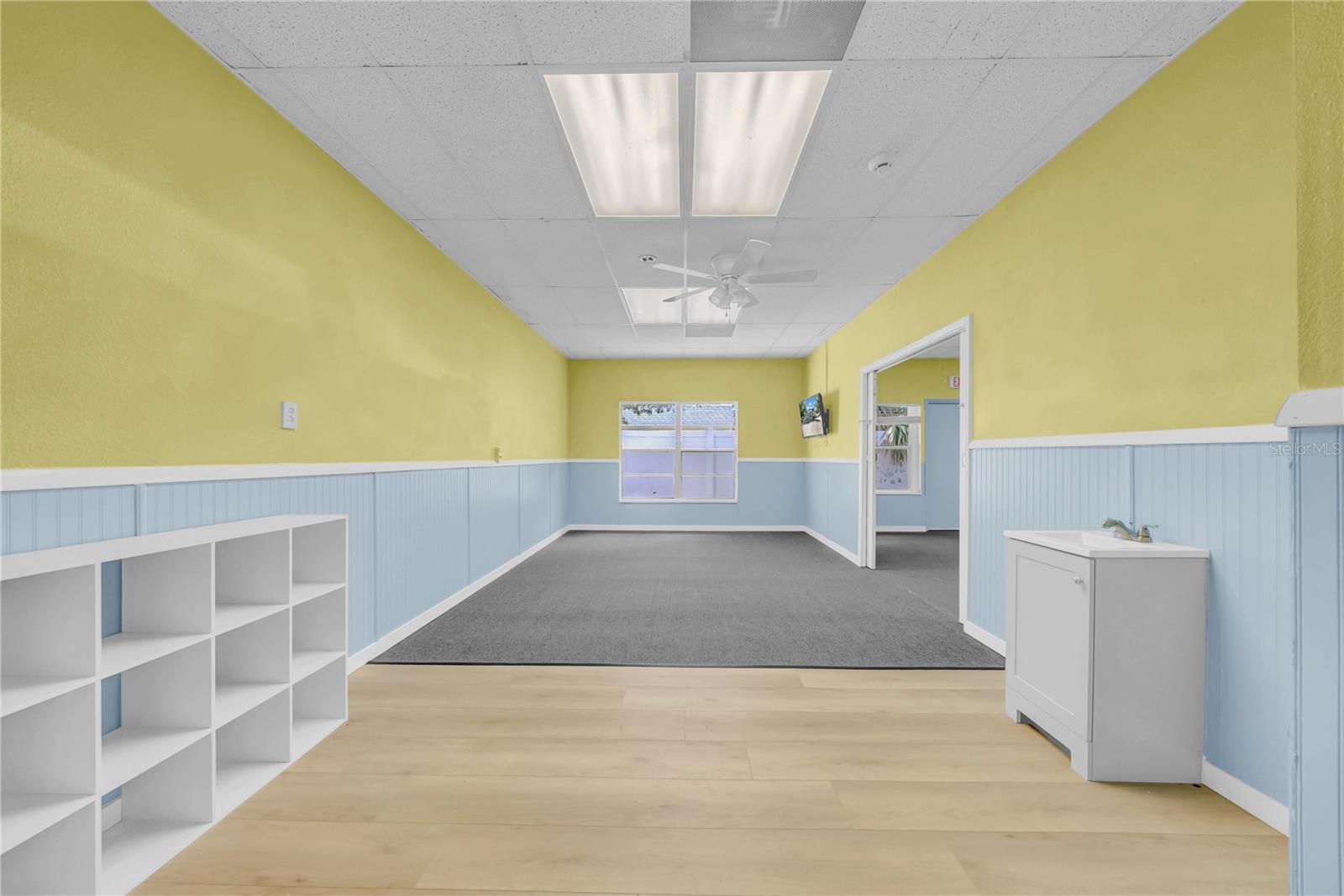 1419 SUNSET POINT RD