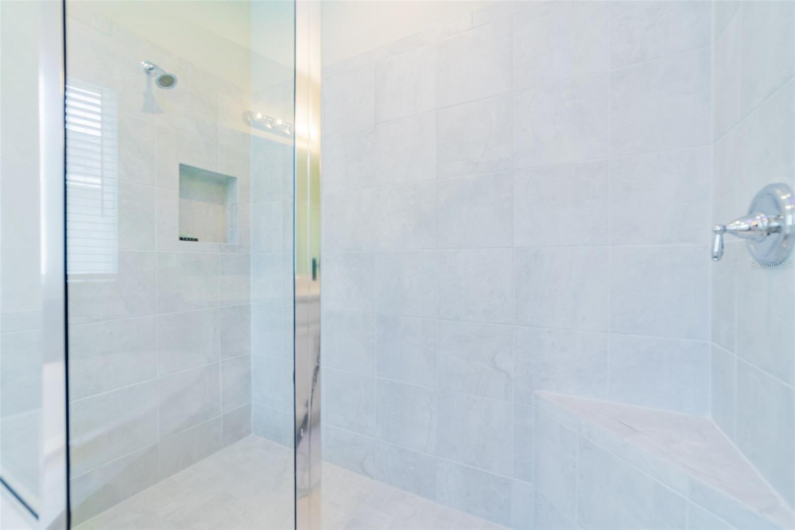 34087 ASTORIA CIR