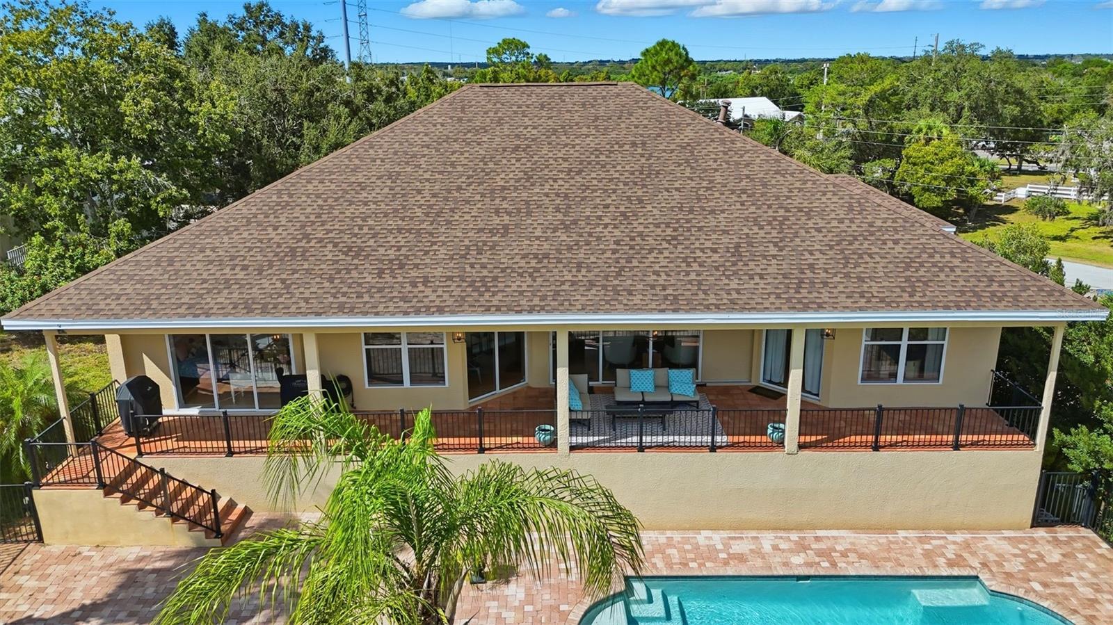 122 WATERBERRY DR
