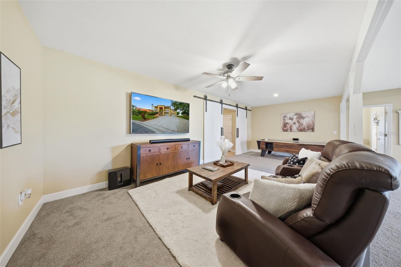 122 WATERBERRY DR