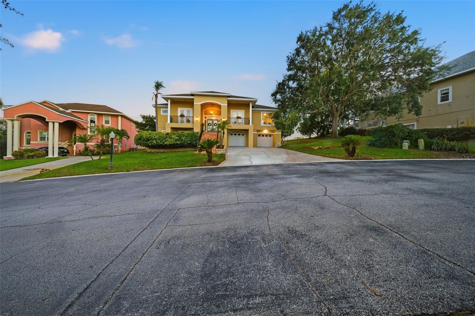 122 WATERBERRY DR