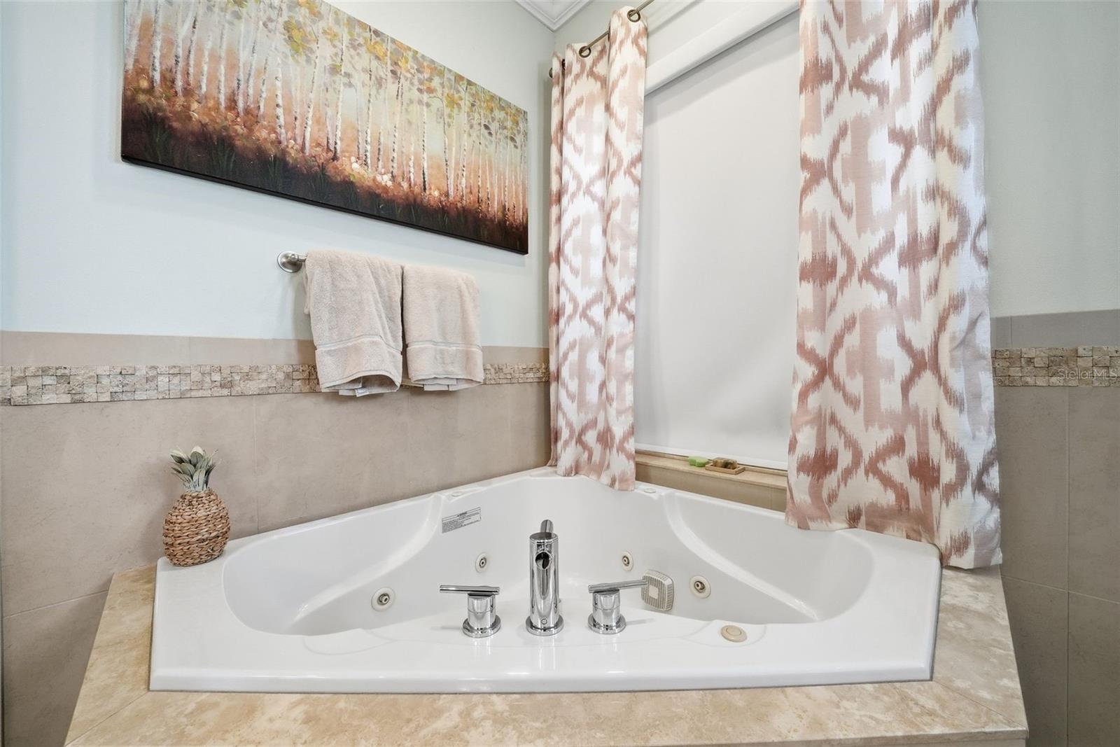 122 WATERBERRY DR