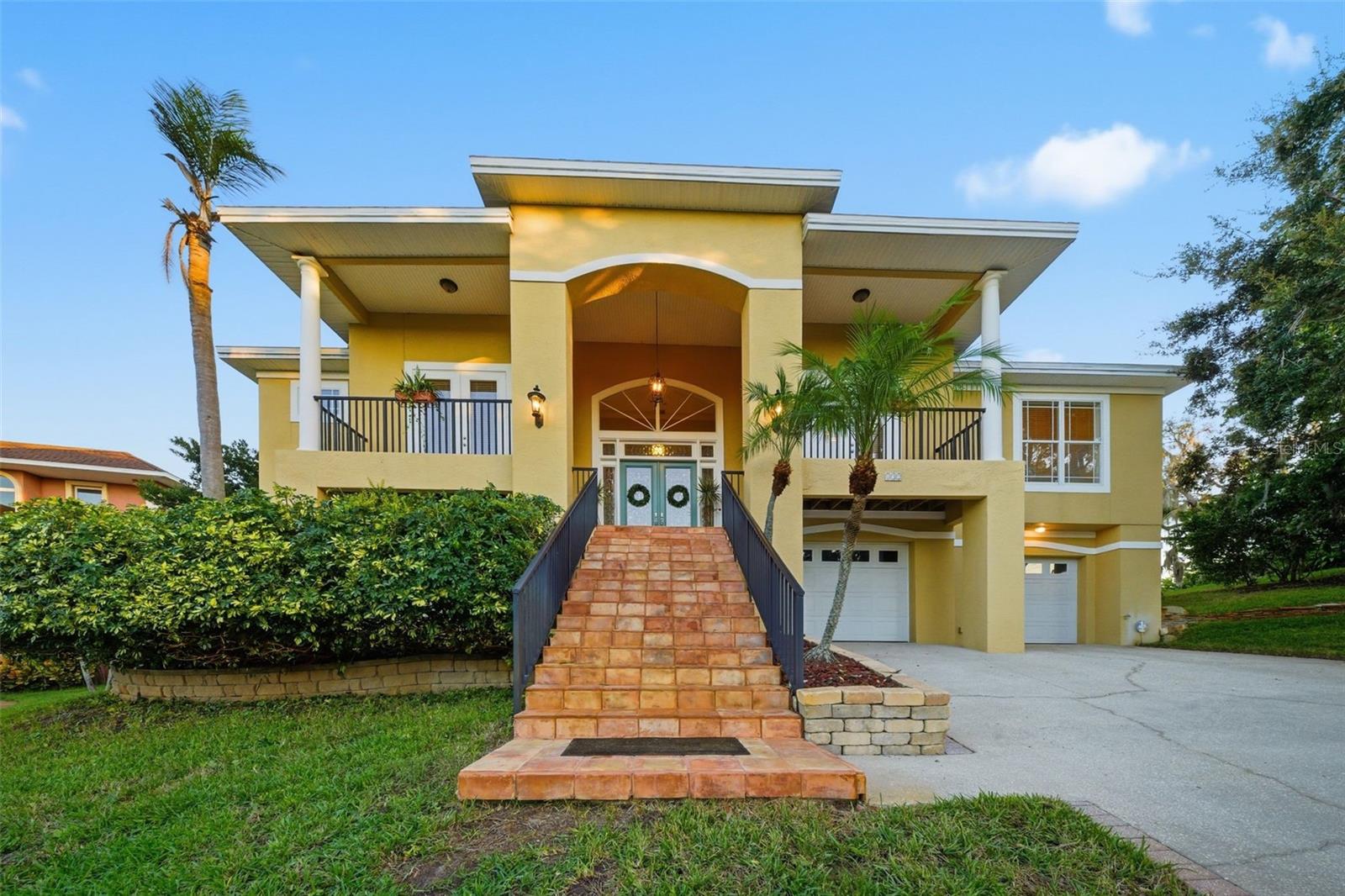 122 WATERBERRY DR