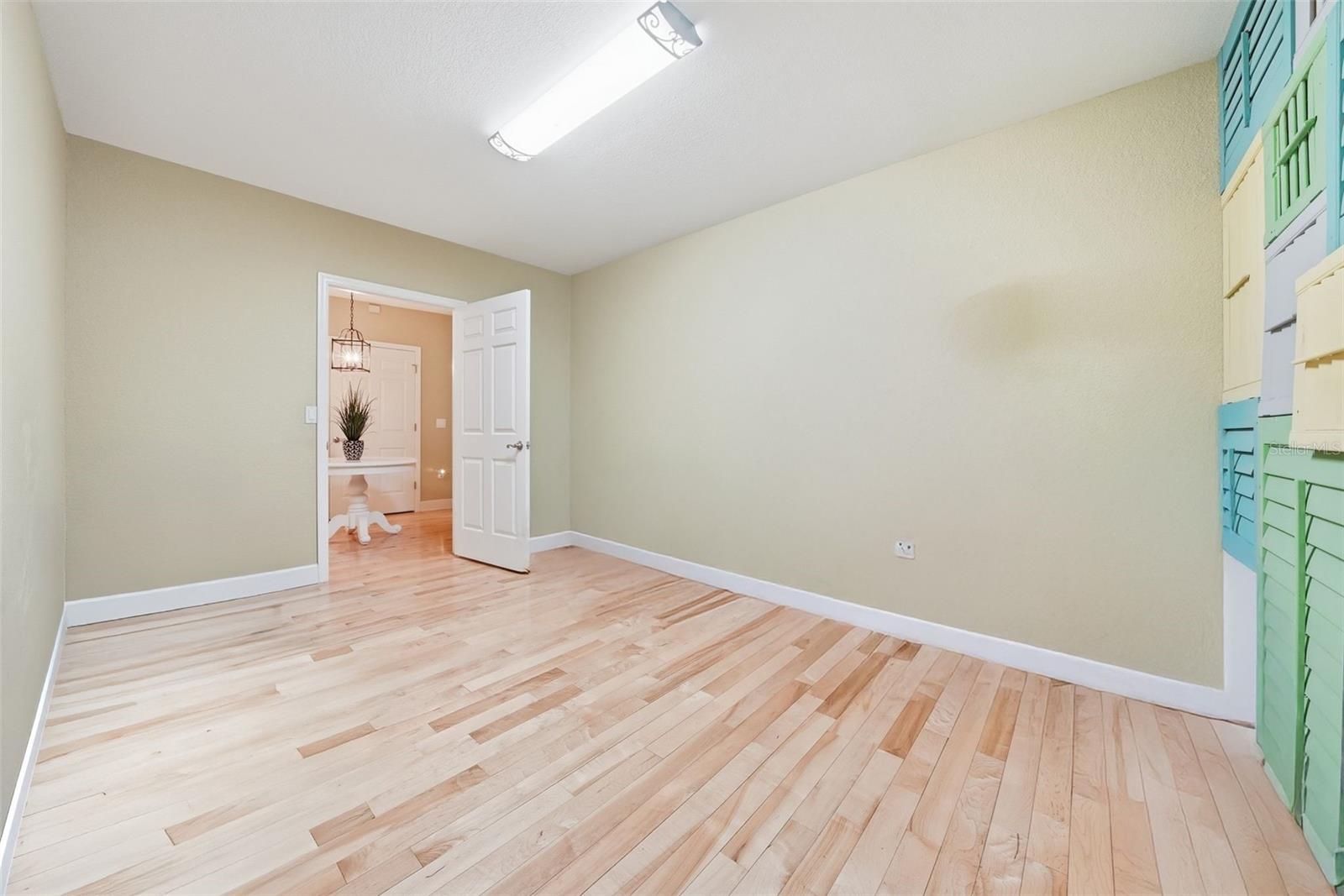122 WATERBERRY DR