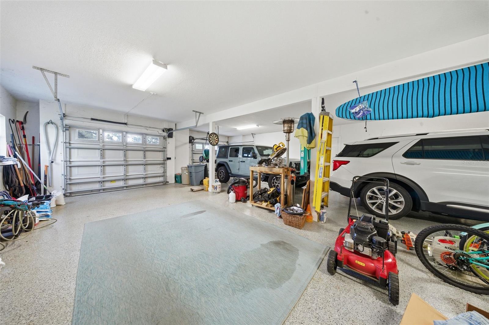 122 WATERBERRY DR