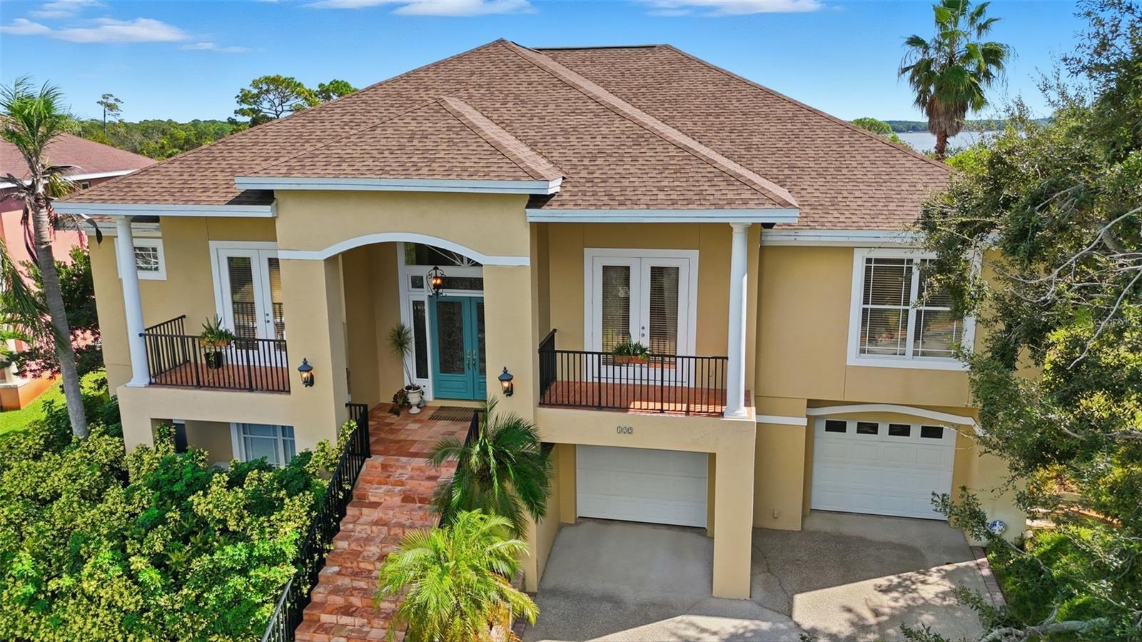 122 WATERBERRY DR