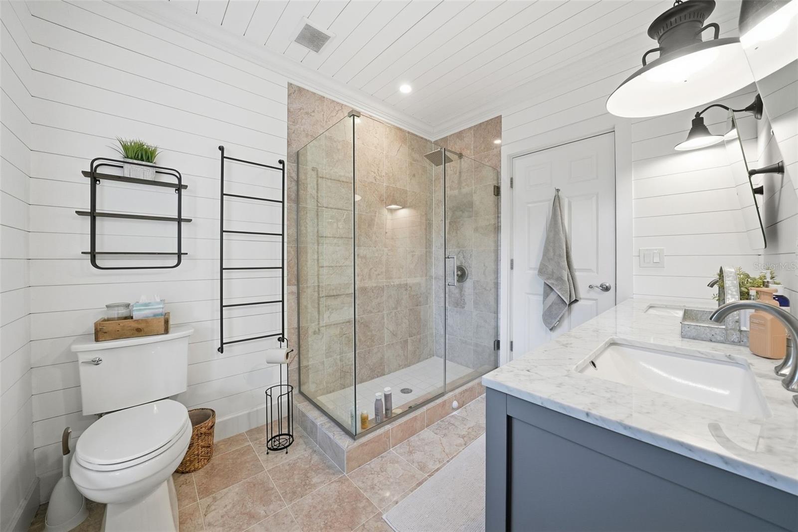 122 WATERBERRY DR