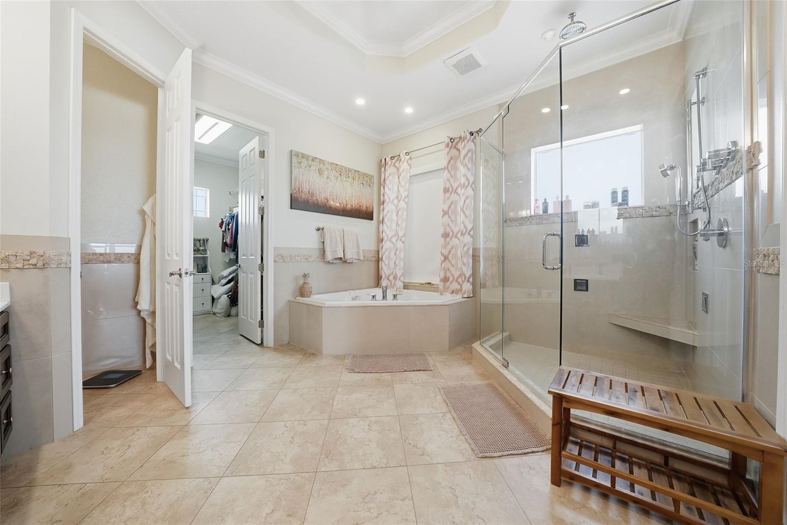 122 WATERBERRY DR