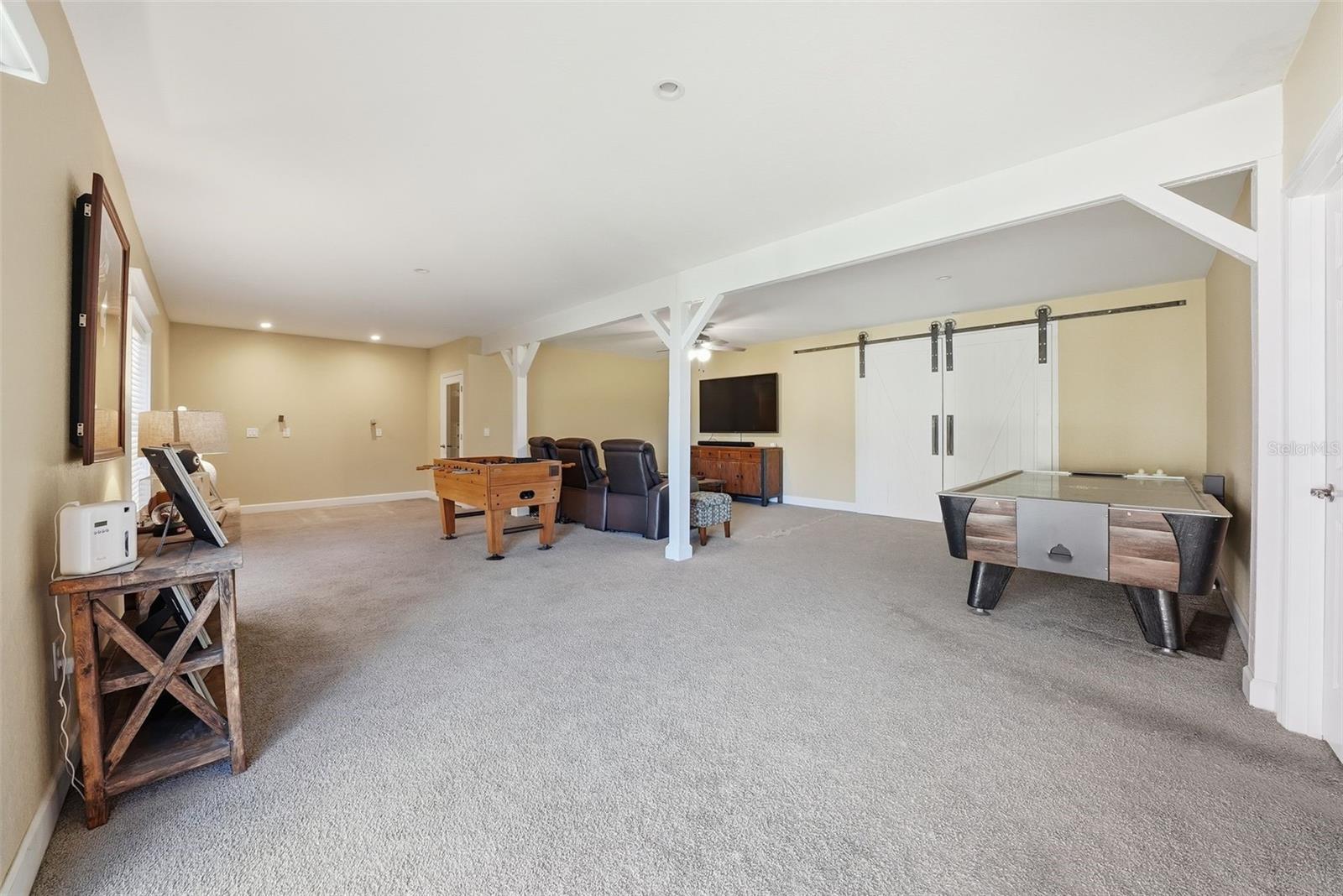 122 WATERBERRY DR