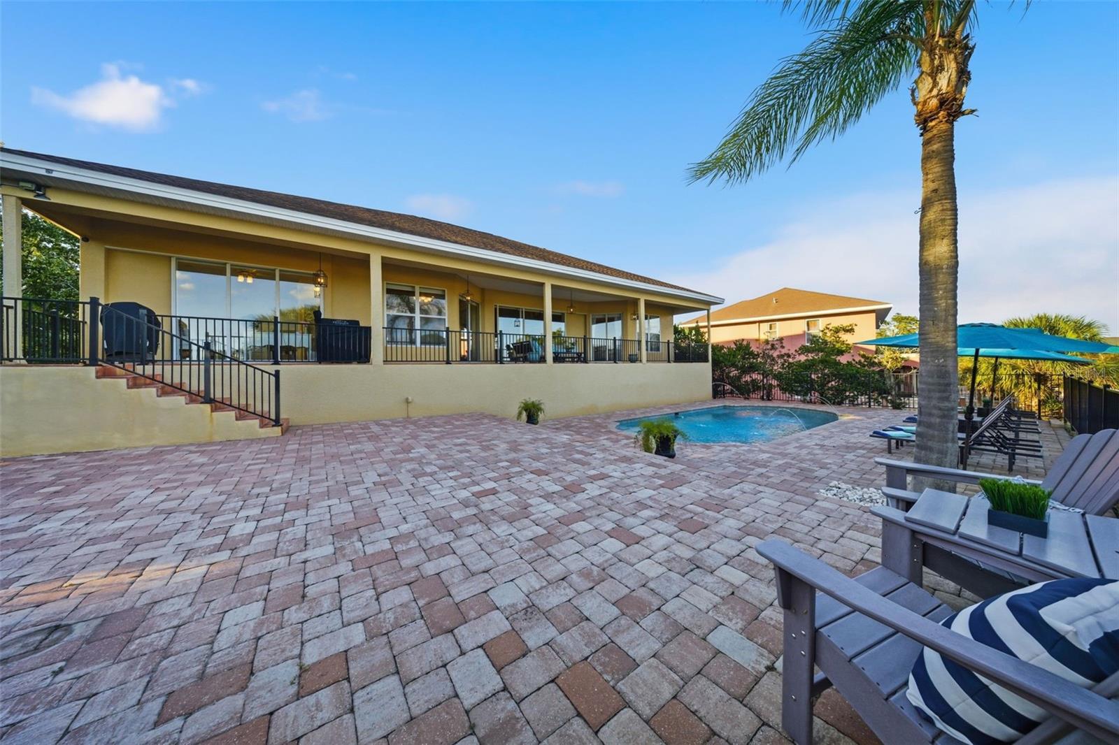 122 WATERBERRY DR