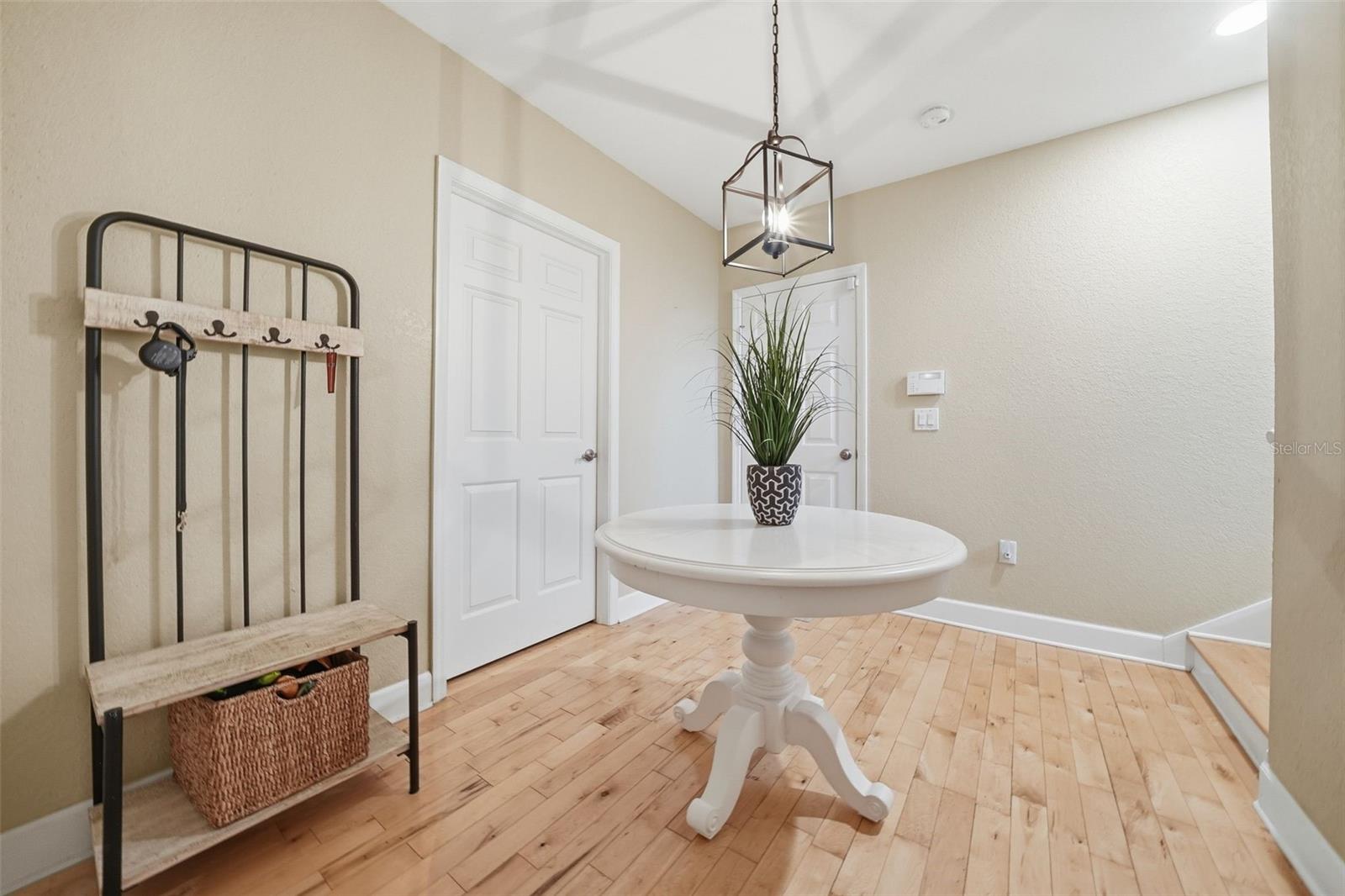 122 WATERBERRY DR