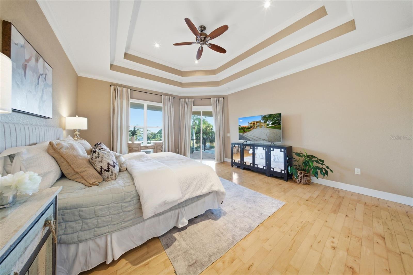 122 WATERBERRY DR