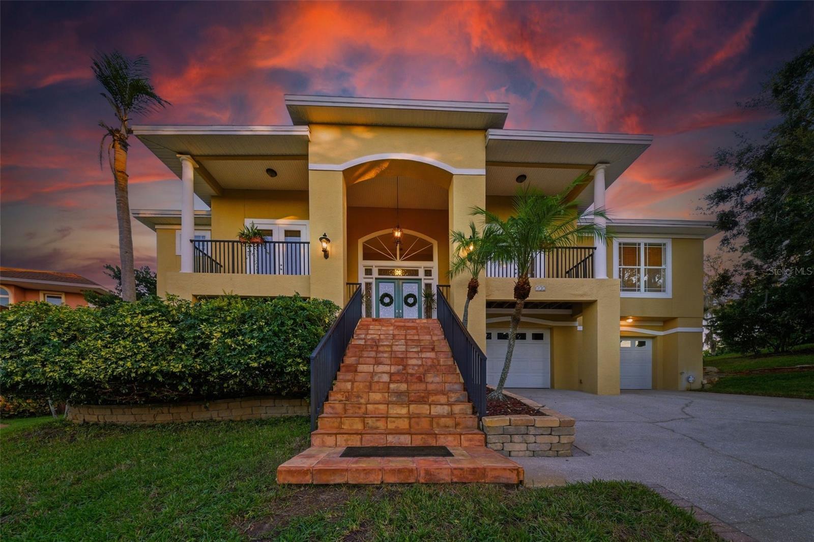 122 WATERBERRY DR