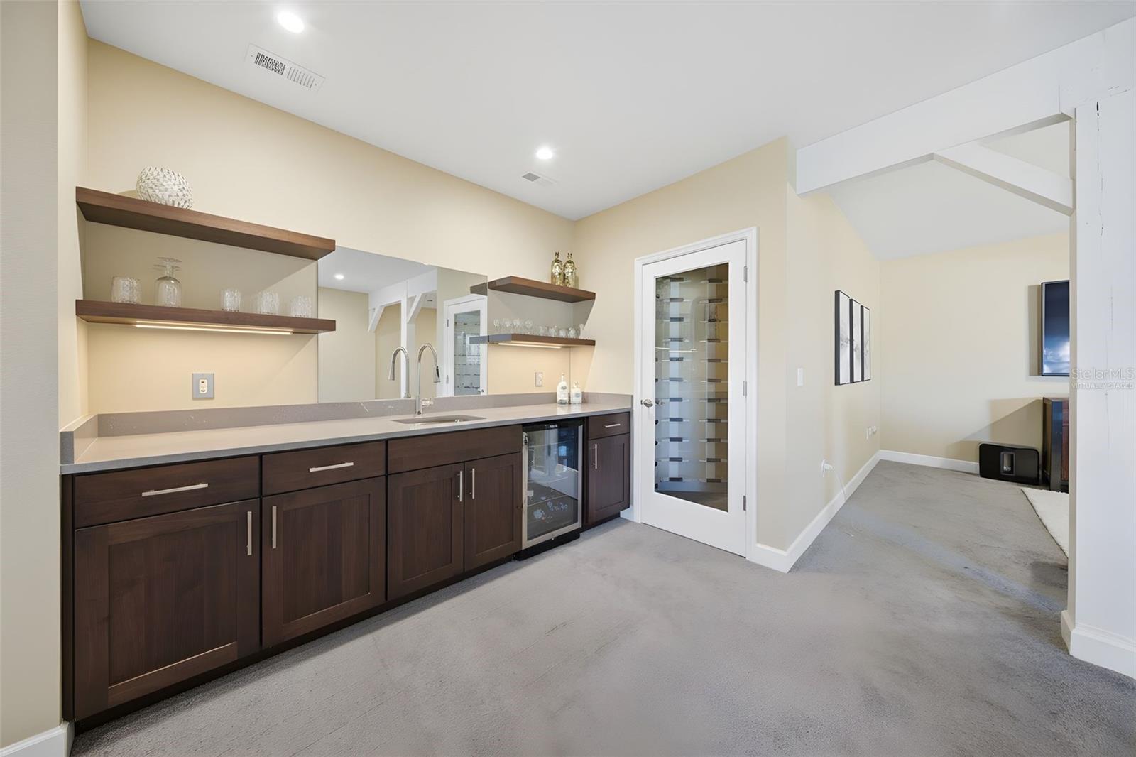 122 WATERBERRY DR