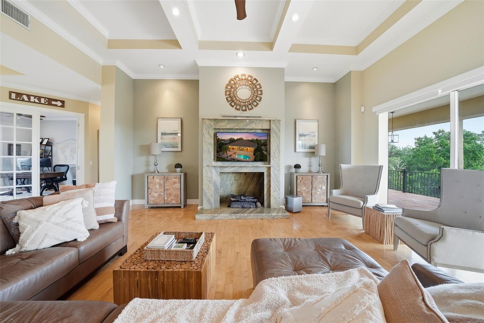 122 WATERBERRY DR