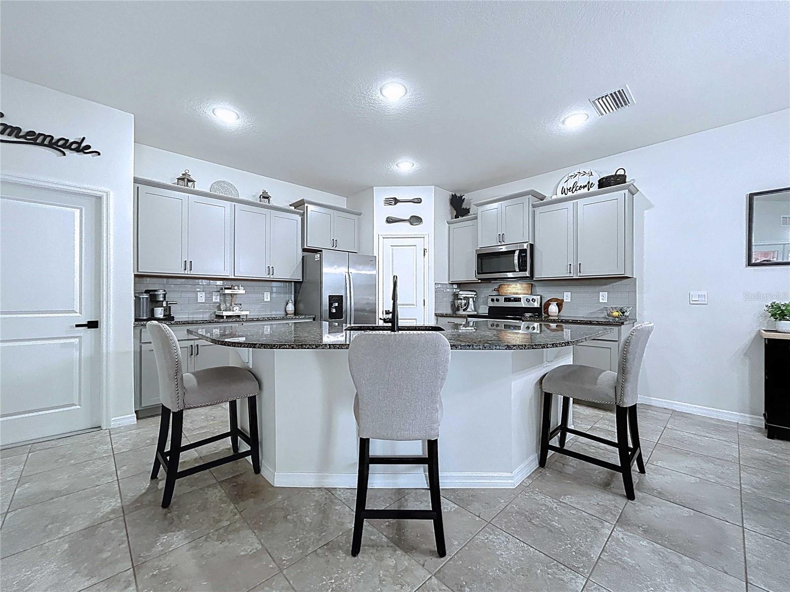 31130 MANGO FADE WAY