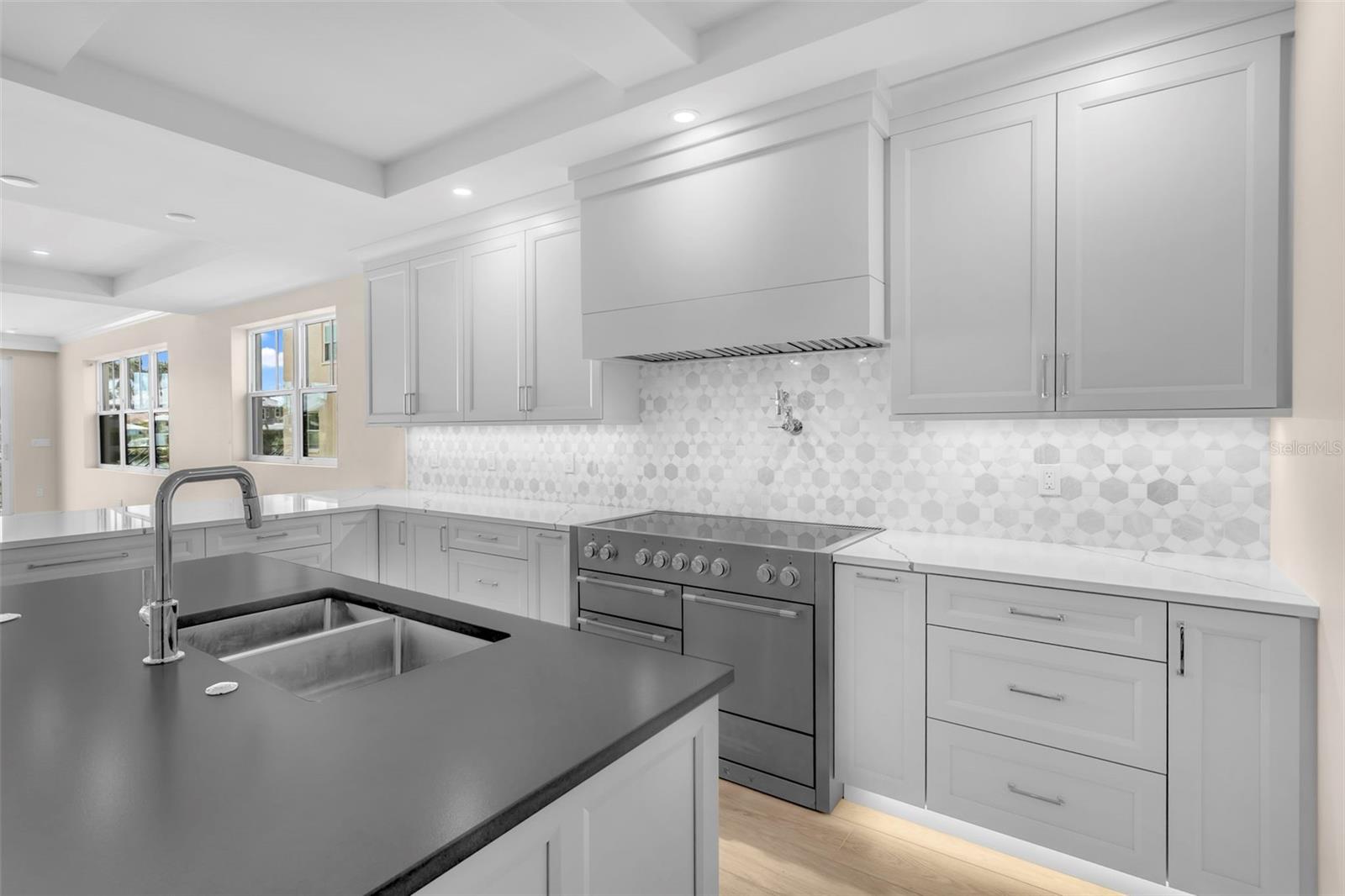 455 PINELLAS BAYWAY S #2B