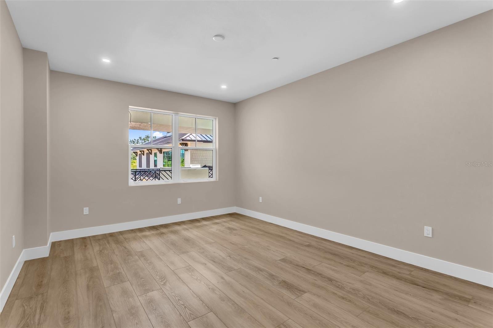 455 PINELLAS BAYWAY S #2B