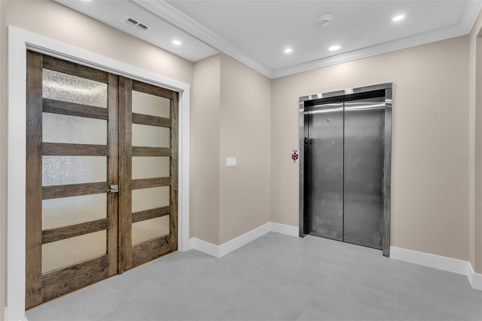 455 PINELLAS BAYWAY S #2B