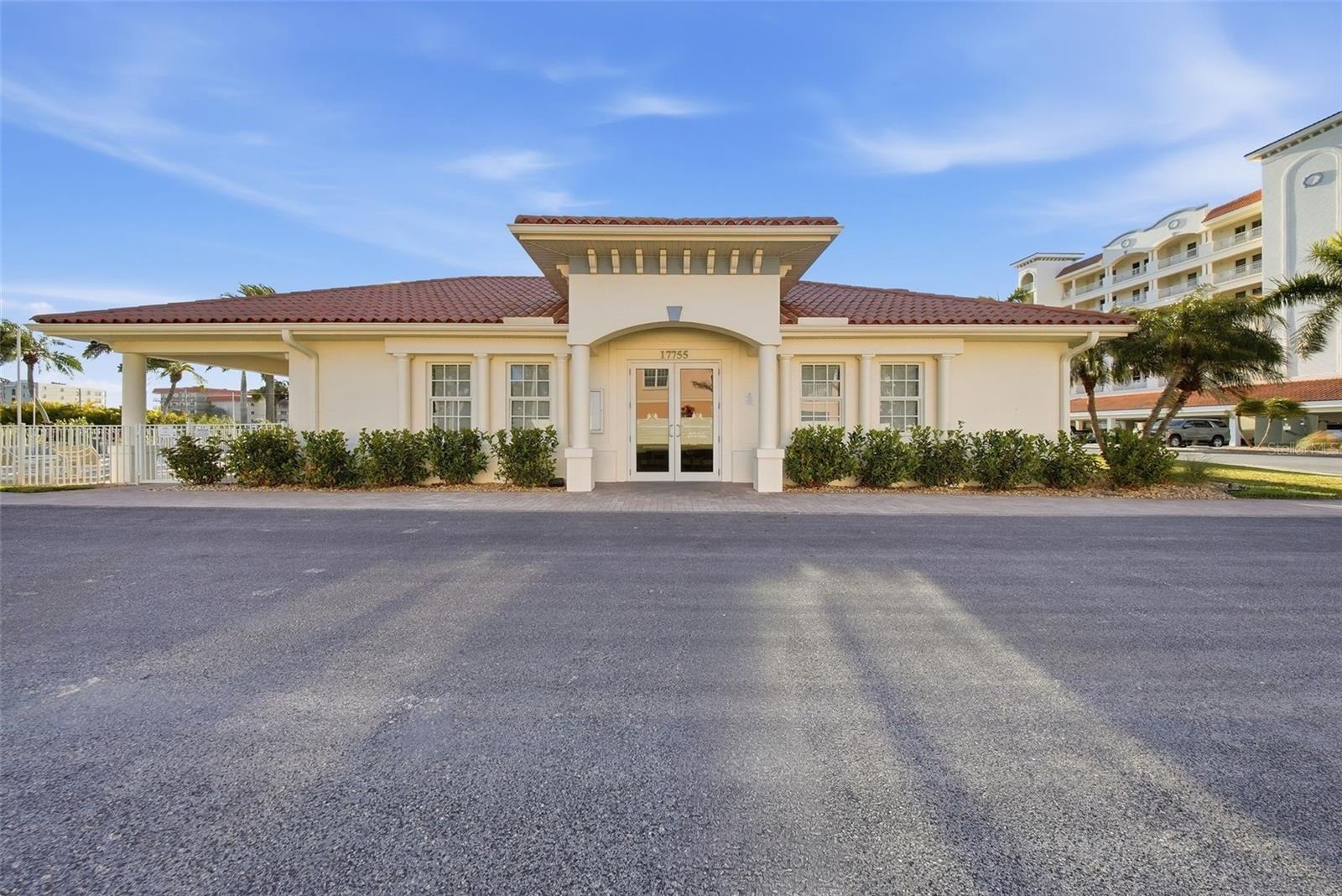 17735 GULF BLVD #405