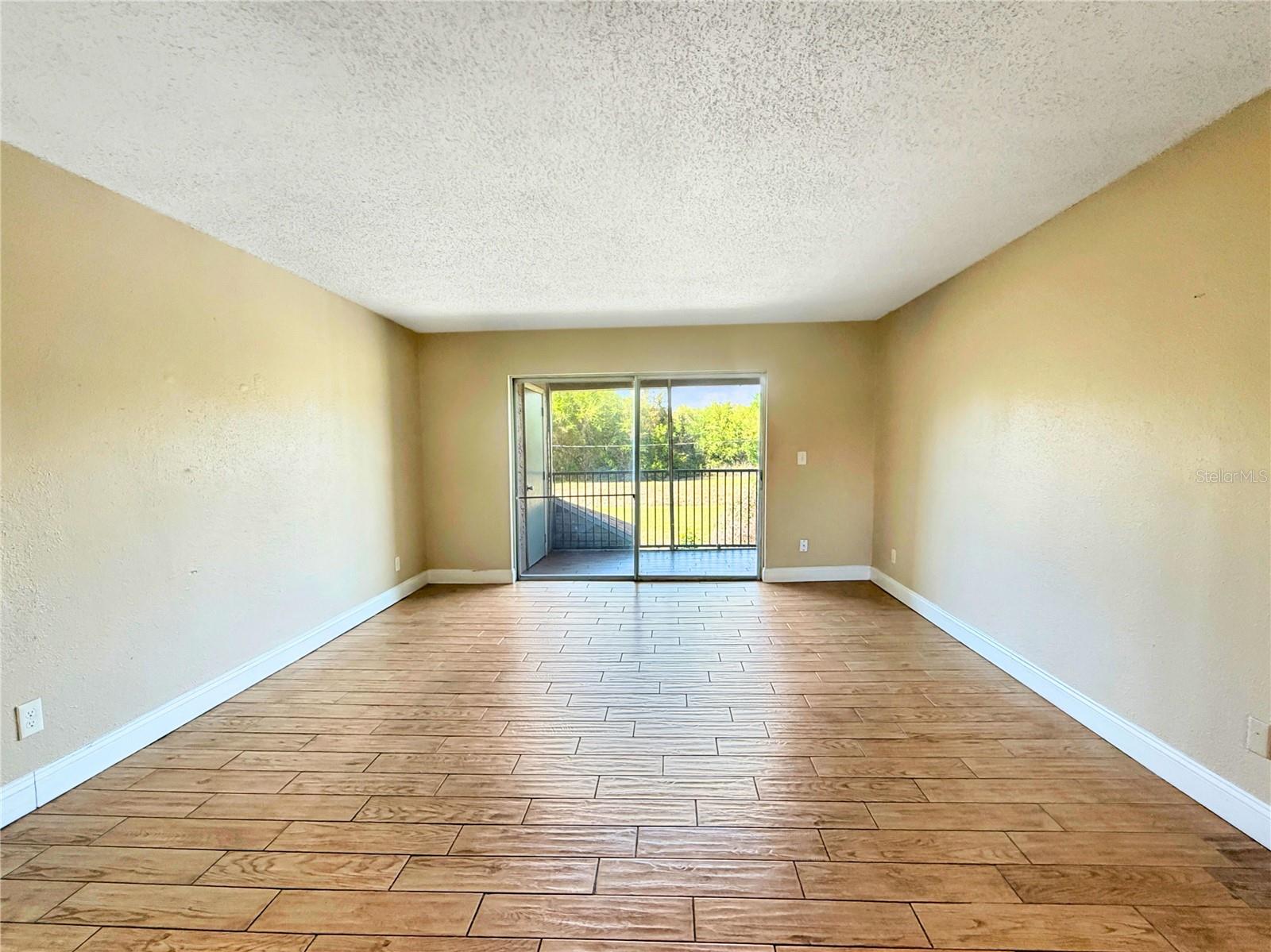 7210 N MANHATTAN AVE #2524