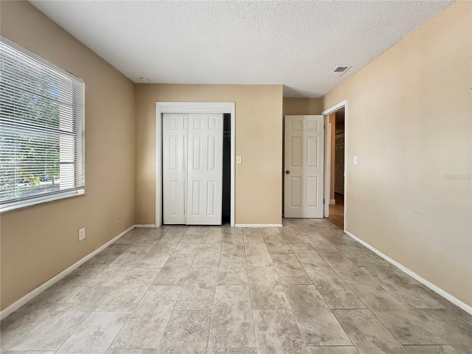 7210 N MANHATTAN AVE #2524