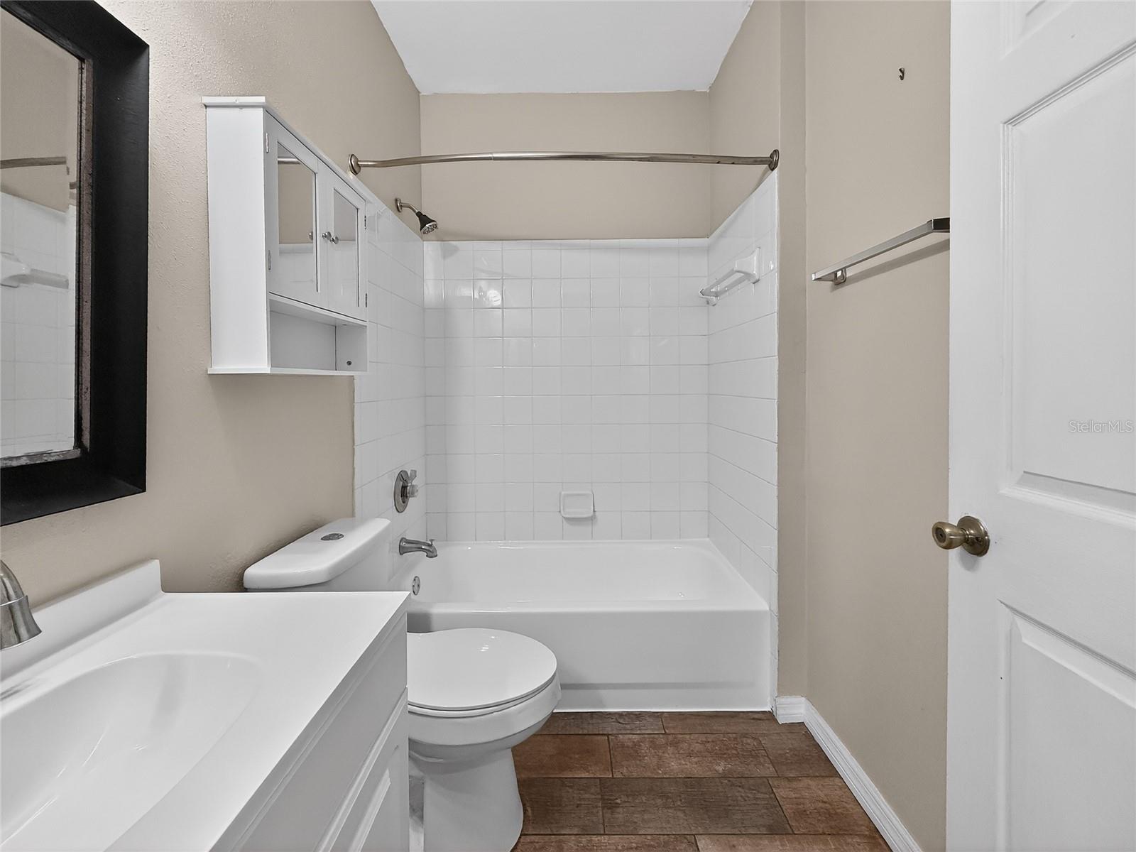 16305 ENCLAVE VILLAGE DR #102