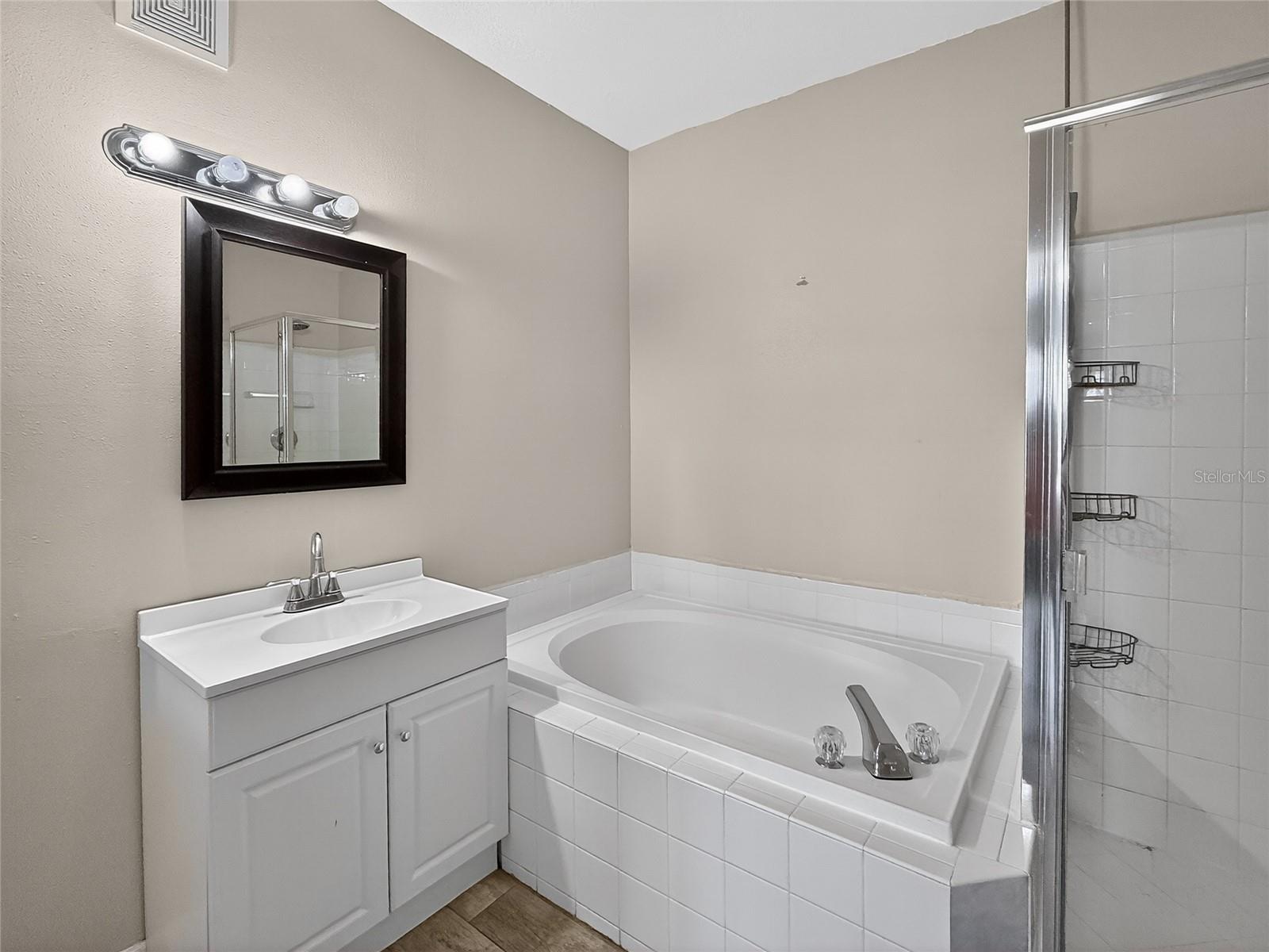 16305 ENCLAVE VILLAGE DR #102