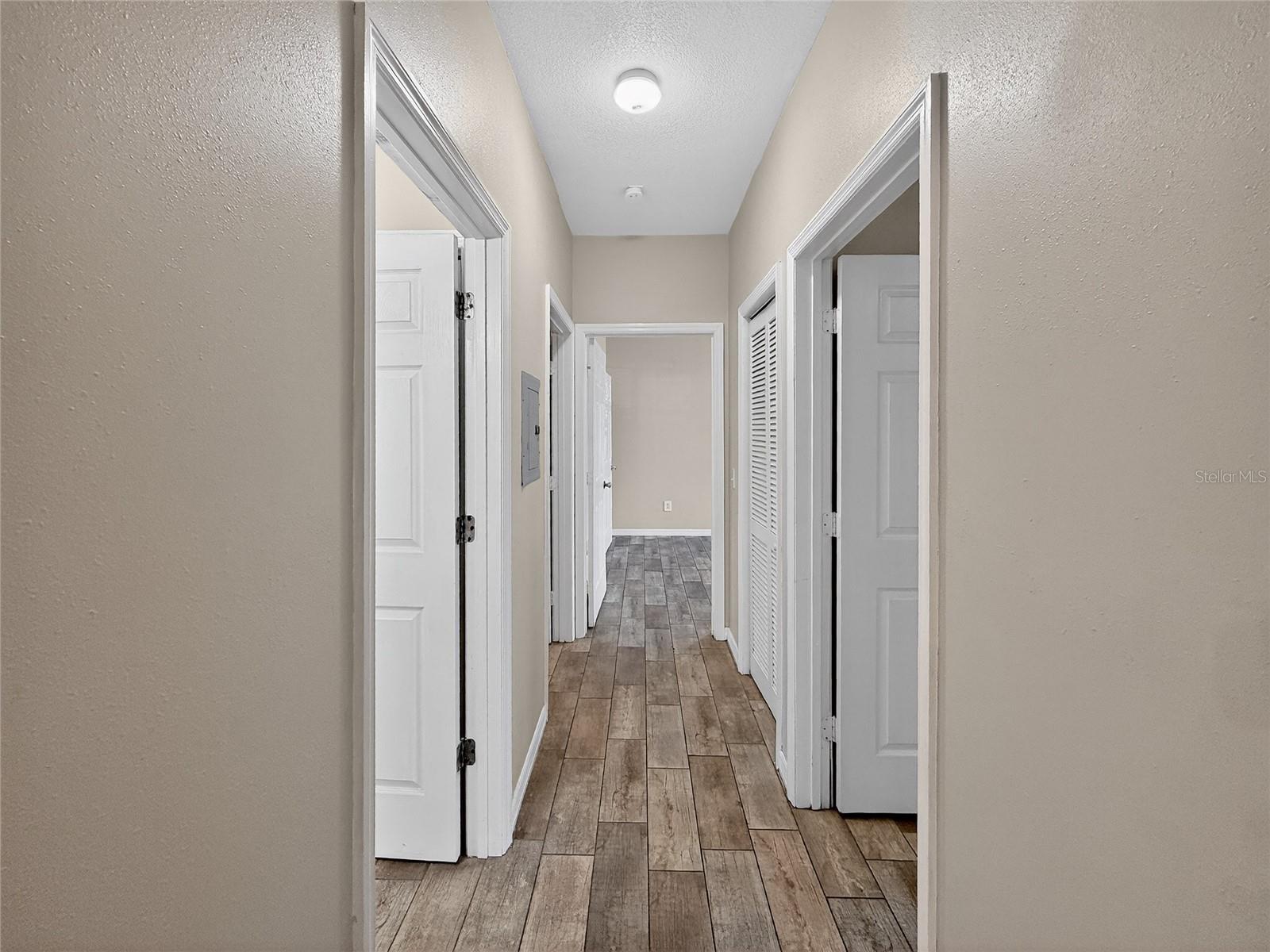 16305 ENCLAVE VILLAGE DR #102