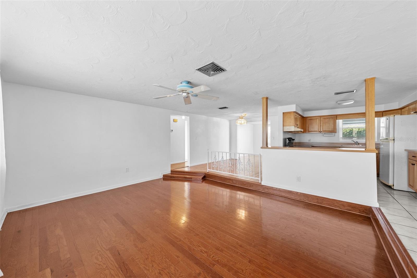 6112 12TH AVE