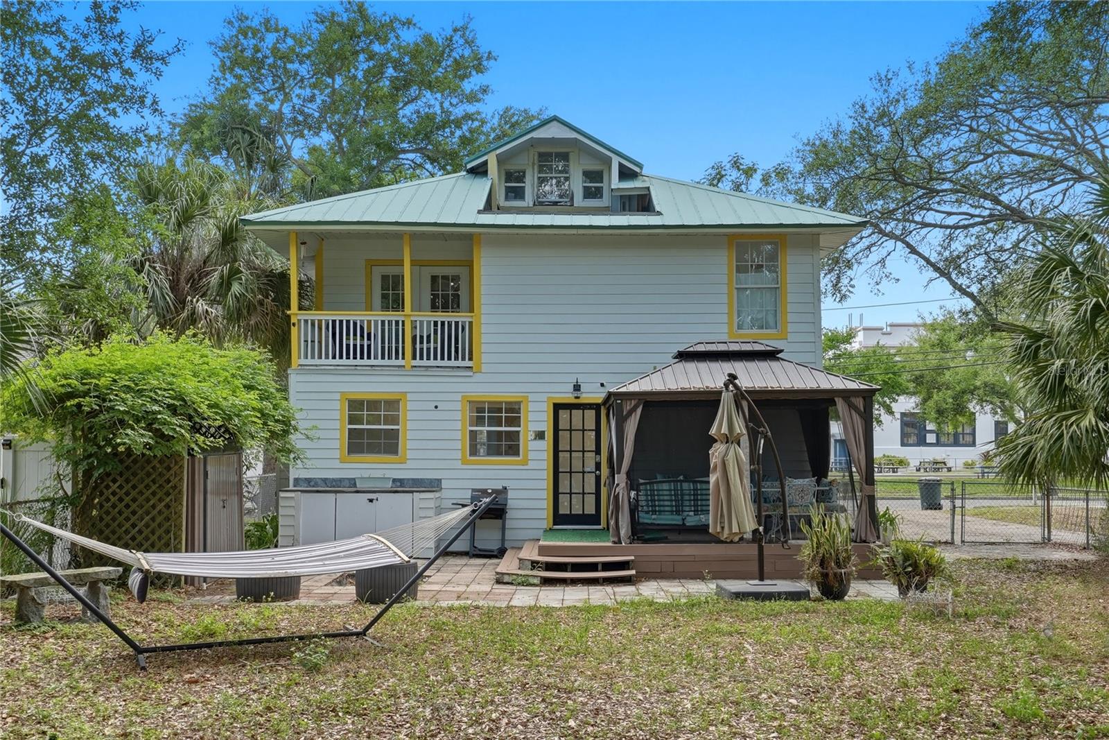 516 5TH AVE N