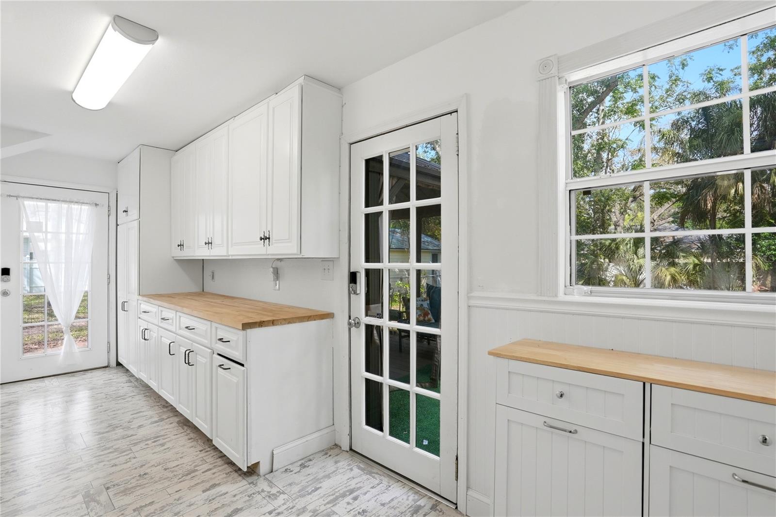 516 5TH AVE N
