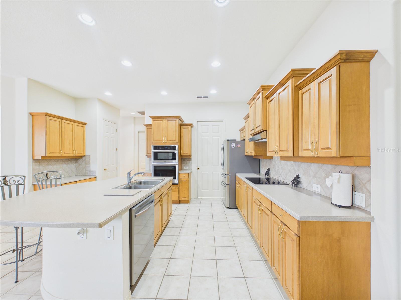 10207 ESTUARY DR