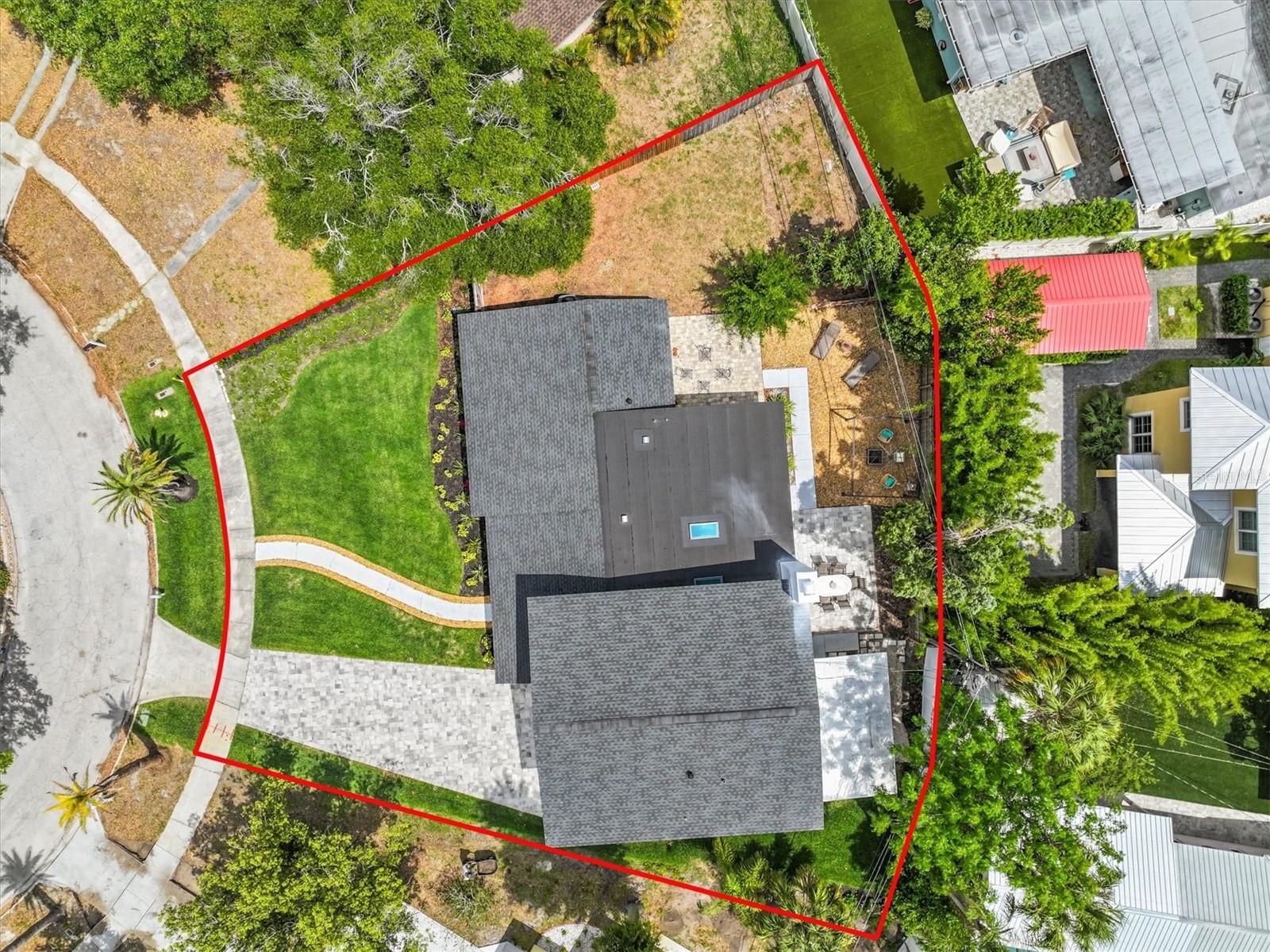 231 LIME CIR S