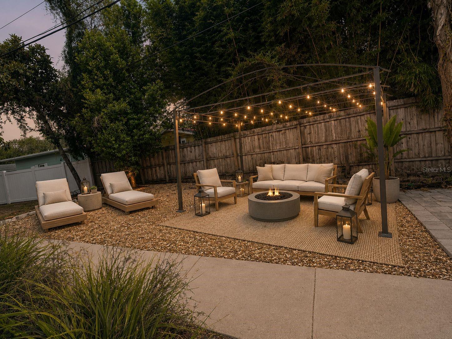 231 LIME CIR S