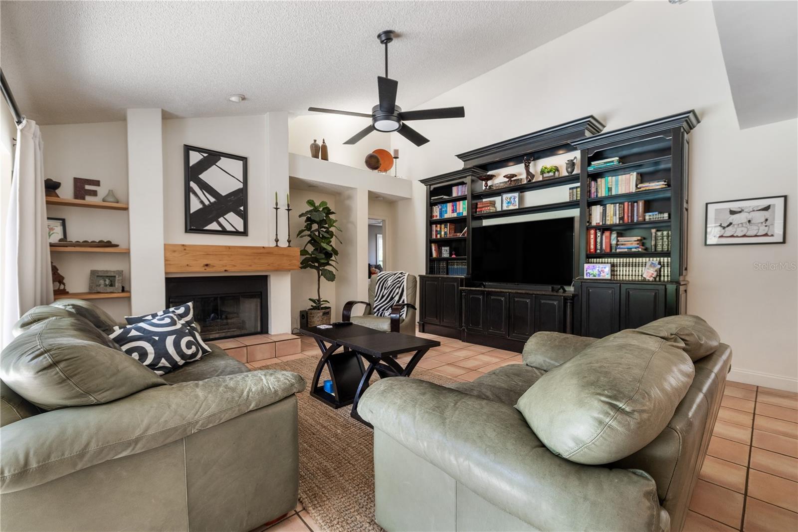3372 BRIAN RD S