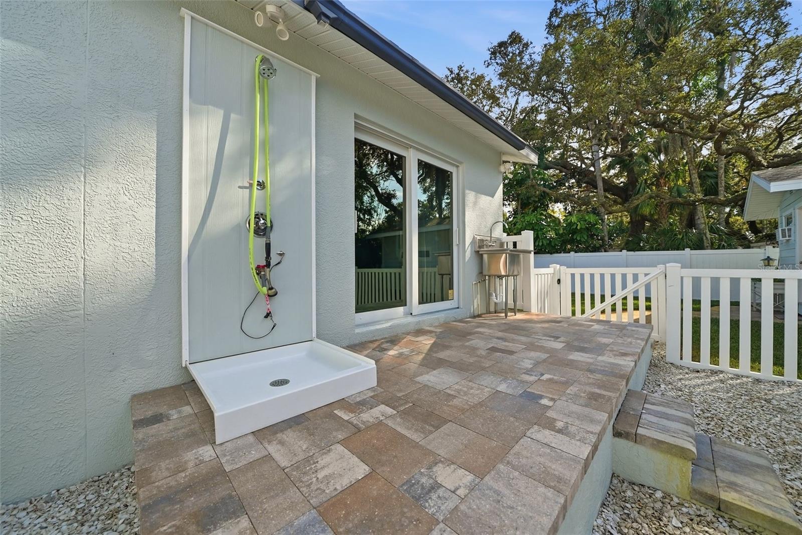 1830 MAIN ST