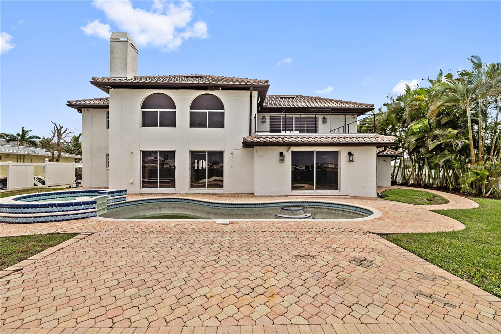 423 55TH AVE