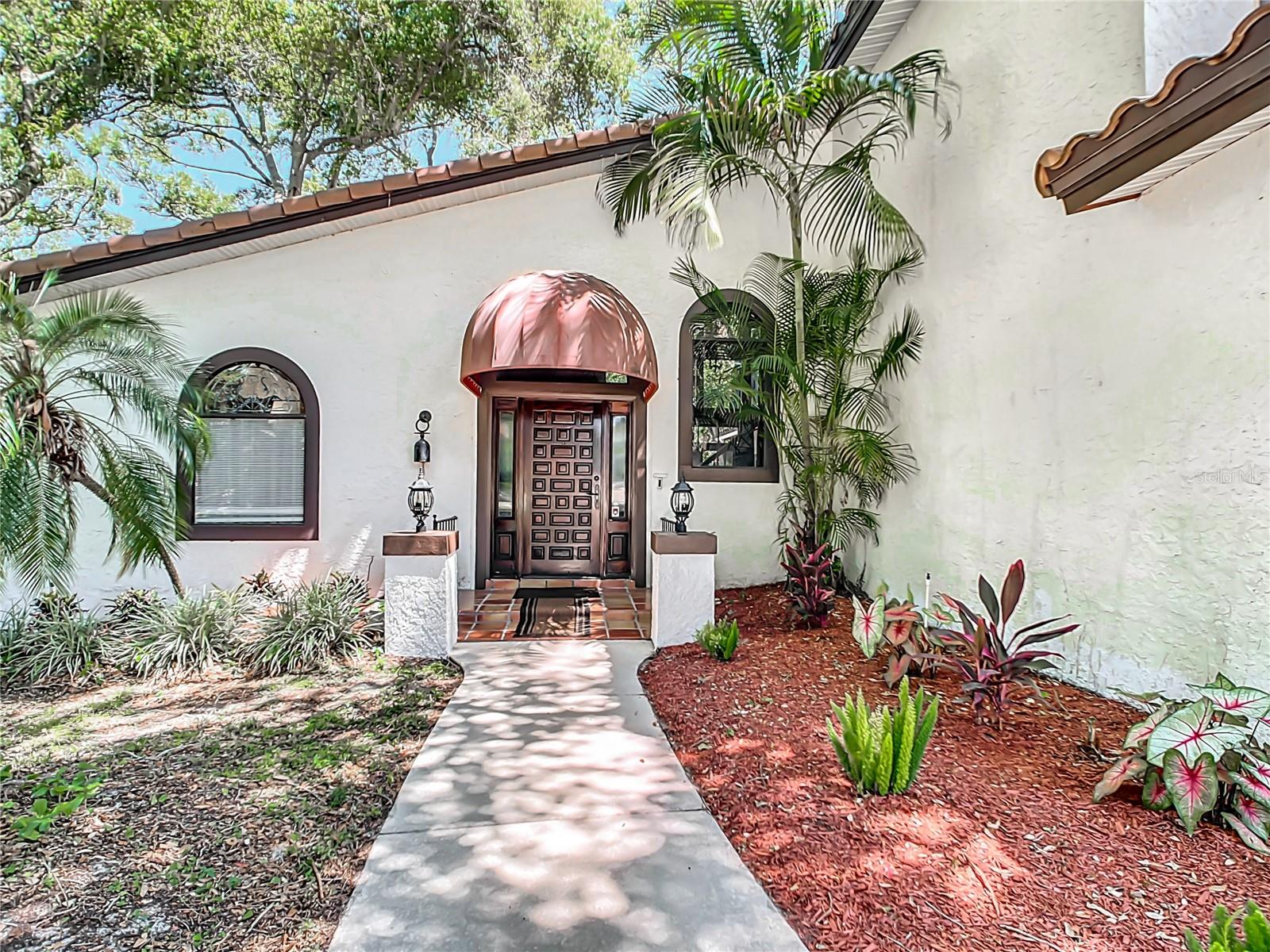 863 HARBOR HILL DR