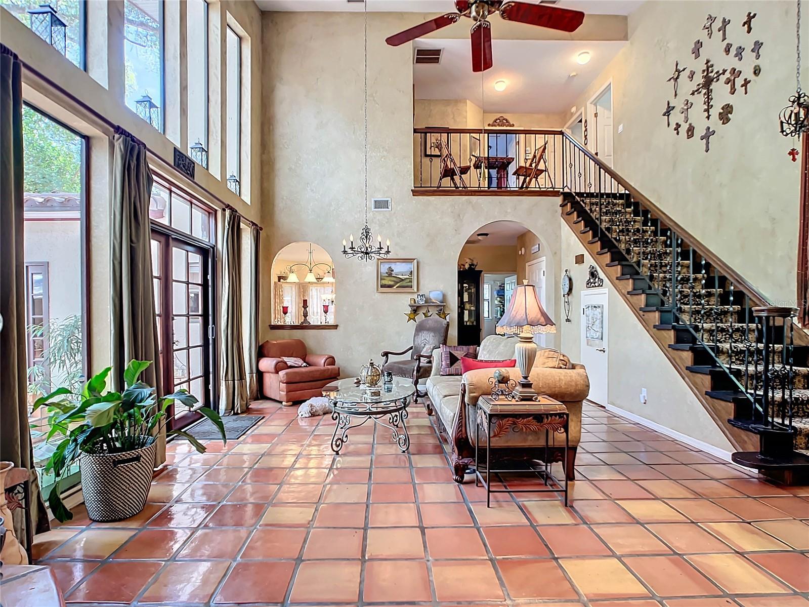 863 HARBOR HILL DR