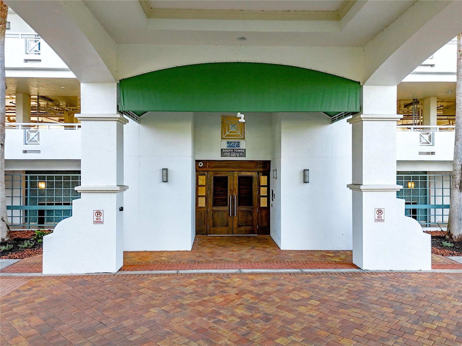 1325 SNELL ISLE BLVD NE #802