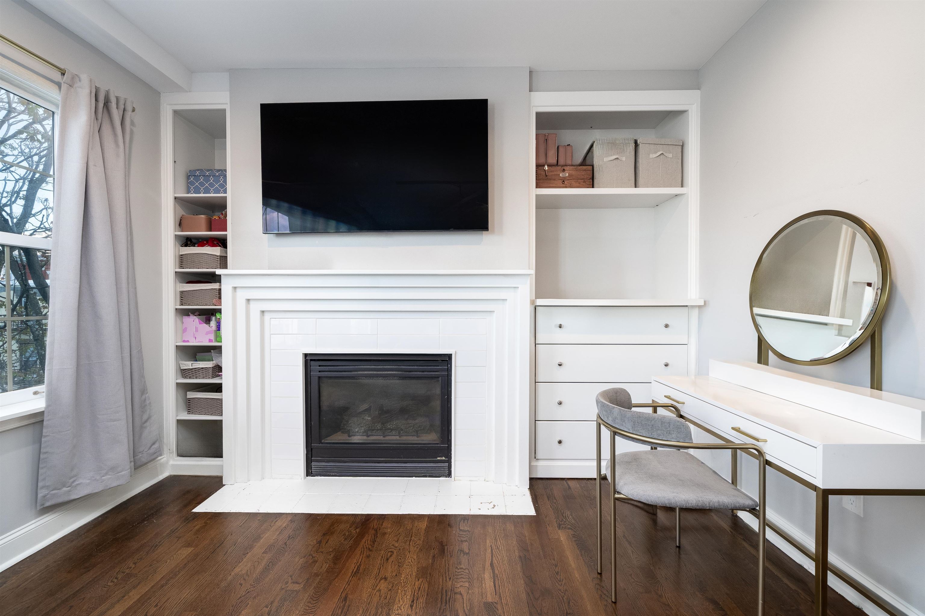 101 PARK AVE Unit: PHN