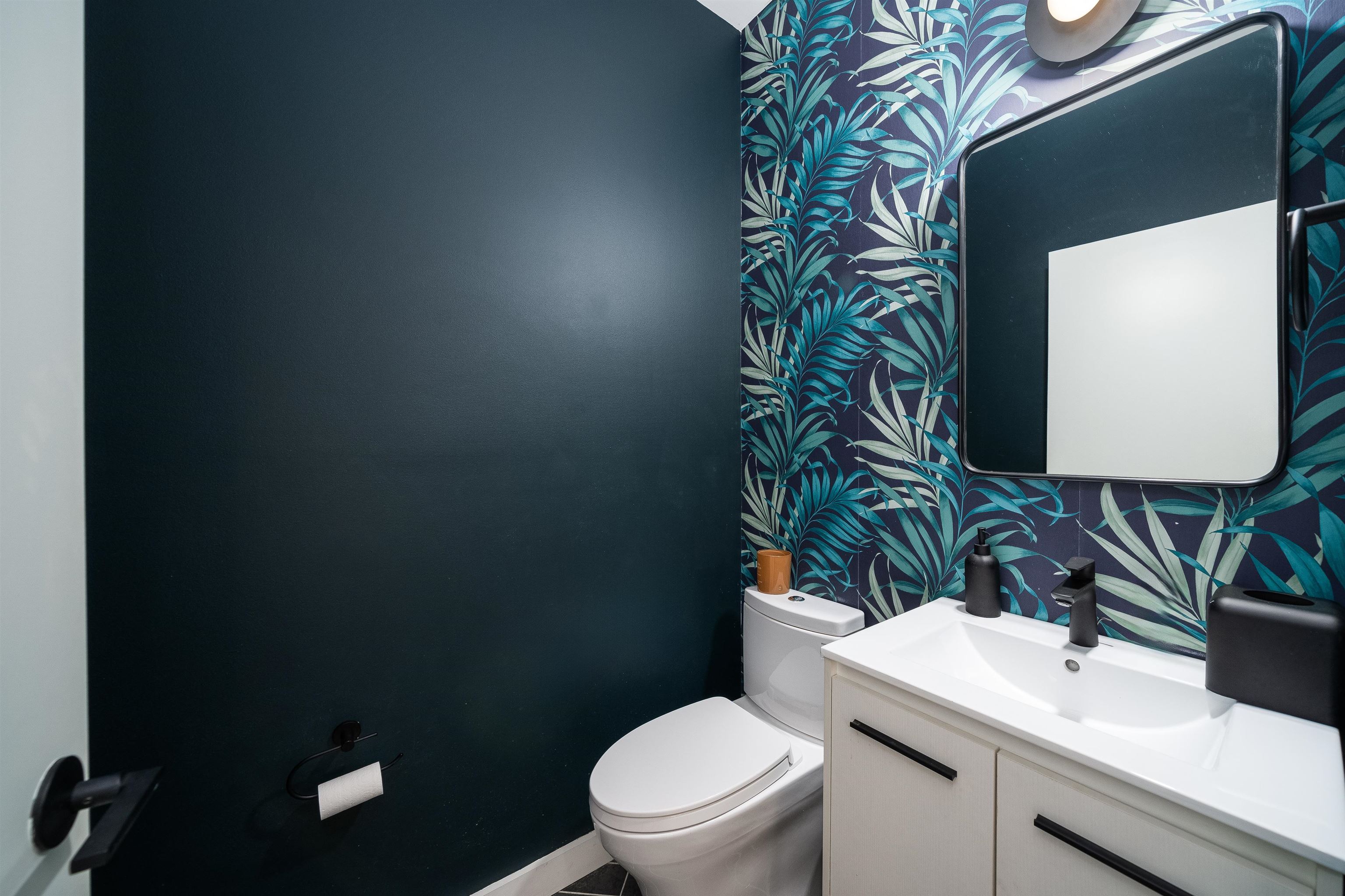 101 PARK AVE Unit: PHN