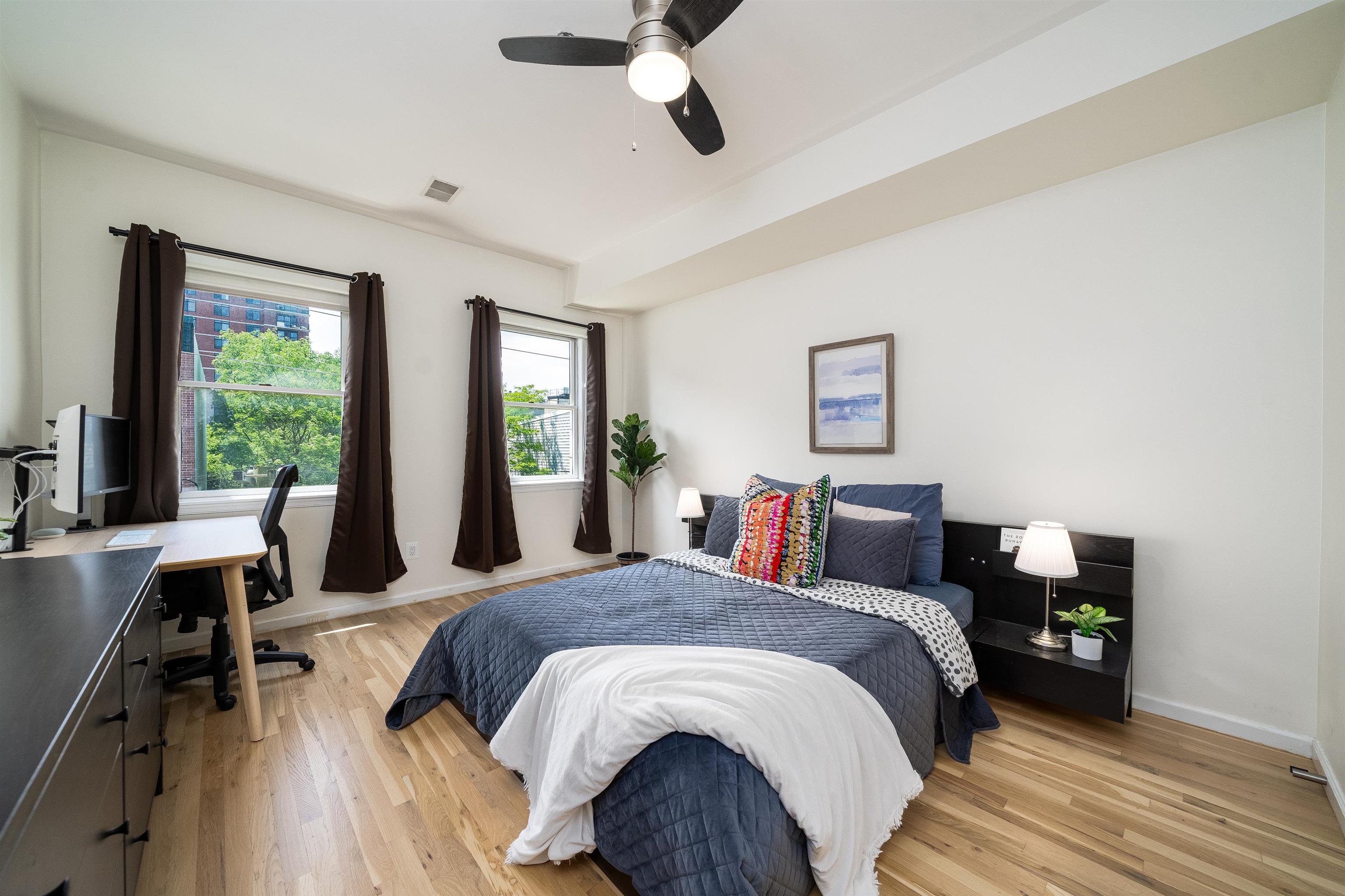 109 JACKSON ST Unit: 4C