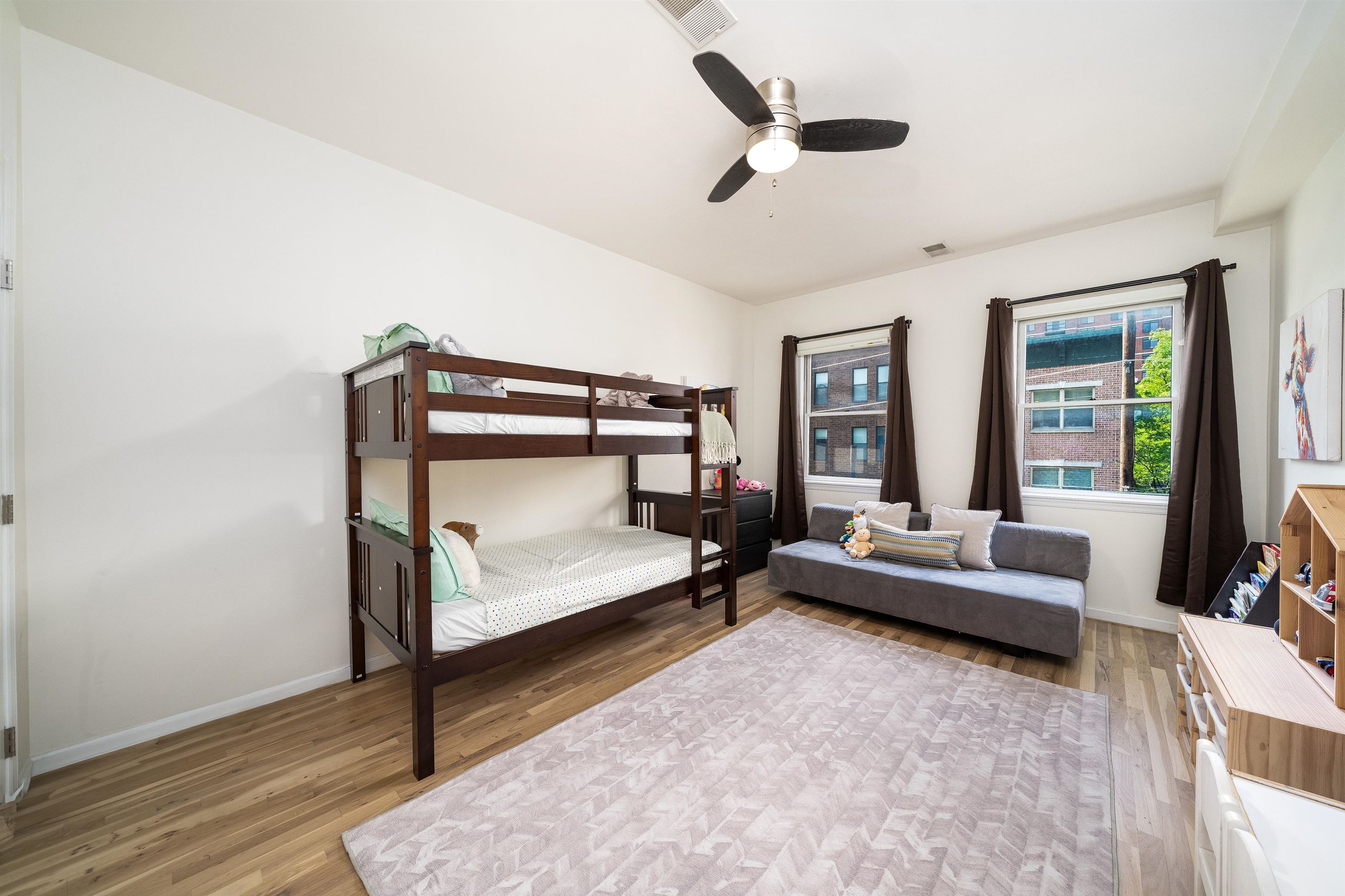 109 JACKSON ST Unit: 4C